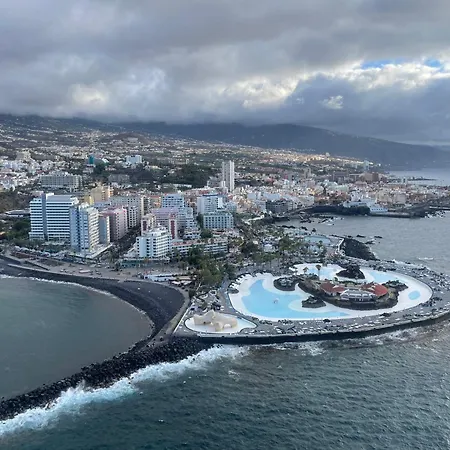 Dakota's House Apartment *